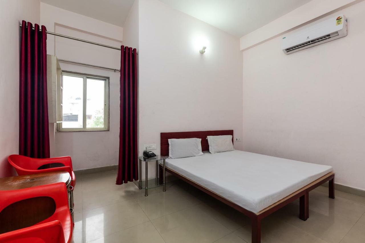 Spot On 48618 Vasundhara Gardens Hotel Bhopal Exterior foto